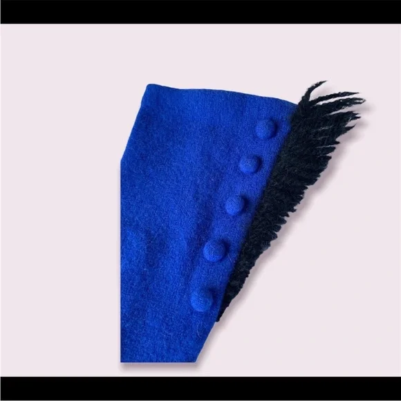 Retro Designer Wool Gloves - Picture 4 of 9